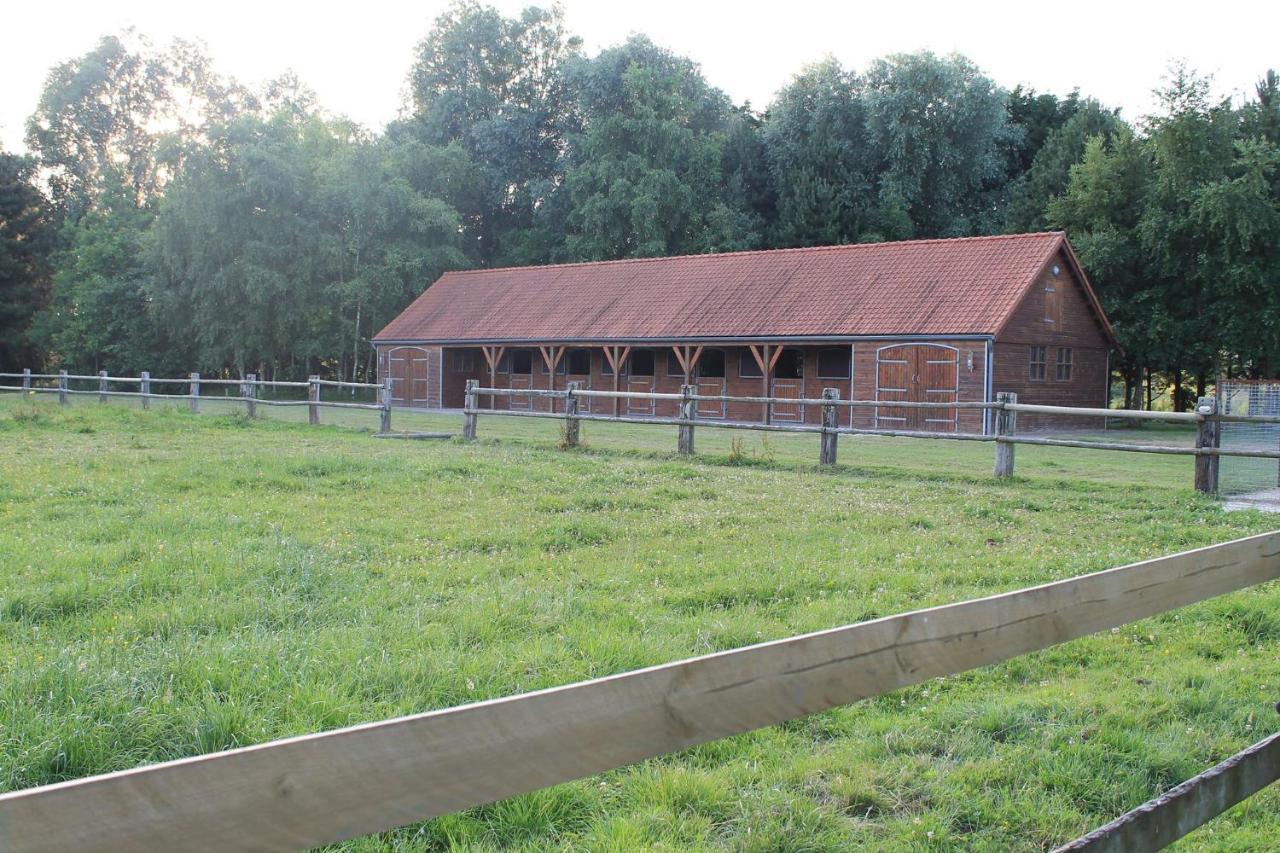 Les Portes Des Froises Saint-Quentin-en-Tourmont Eksteriør billede